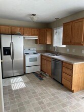 2386 S 2830 W in Syracuse, UT - Foto de edificio - Building Photo
