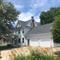 711 Gard Ave, Unit 2