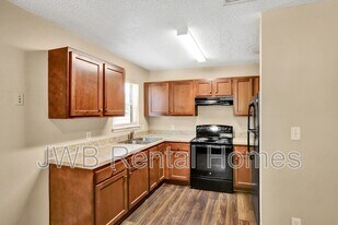 2170 Talladega Rd in Jacksonville, FL - Building Photo