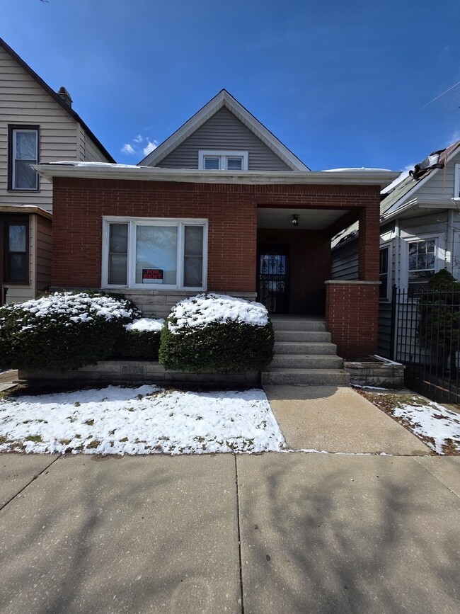 property at 10548 S Ave J