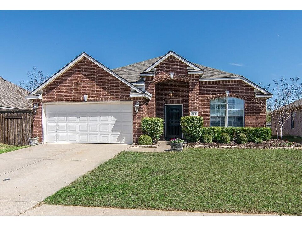 900 Piedmont Dr in McKinney, TX - Building Photo