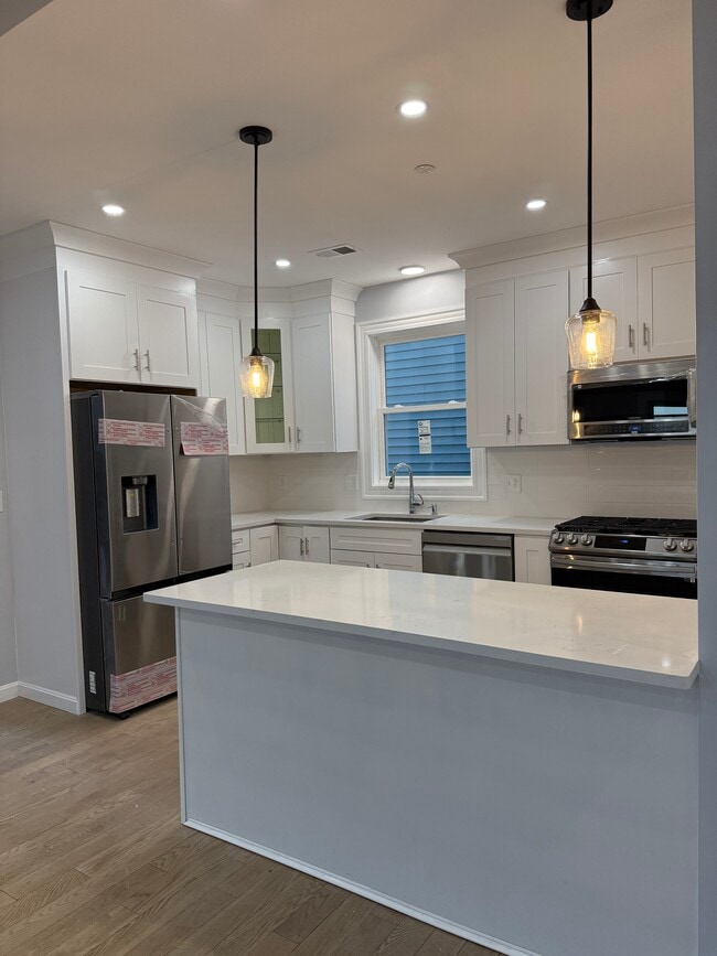 120 Cushing Ave, Unit 2 in Boston, MA - Building Photo - Building Photo