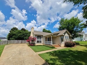61 Old Orchard Rd in Deatsville, AL - Building Photo - Building Photo