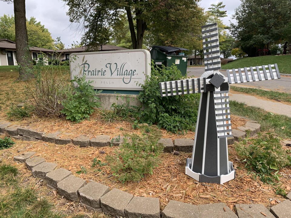 Cozy one bedroom in Pella, IA - Foto de edificio