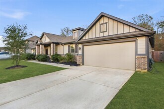 6818 Aspen Peak Dr in Baytown, TX - Building Photo - Building Photo