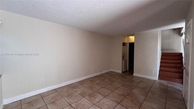 9807 NW 4th Terrace in Miami, FL - Building Photo - Building Photo