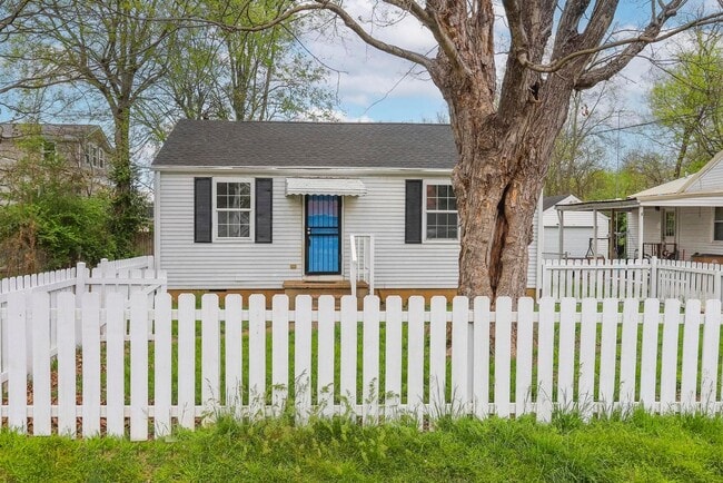 5506 Winn Ave in Nashville, TN - Building Photo - Building Photo