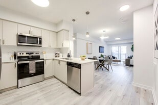 Fourteen 75 in Pickering, ON - Building Photo