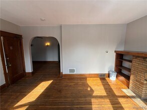 319 Bryant St in Buffalo, NY - Building Photo - Building Photo