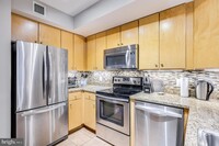 616 E St NW, Unit 446 in Washington, DC - Building Photo - Building Photo