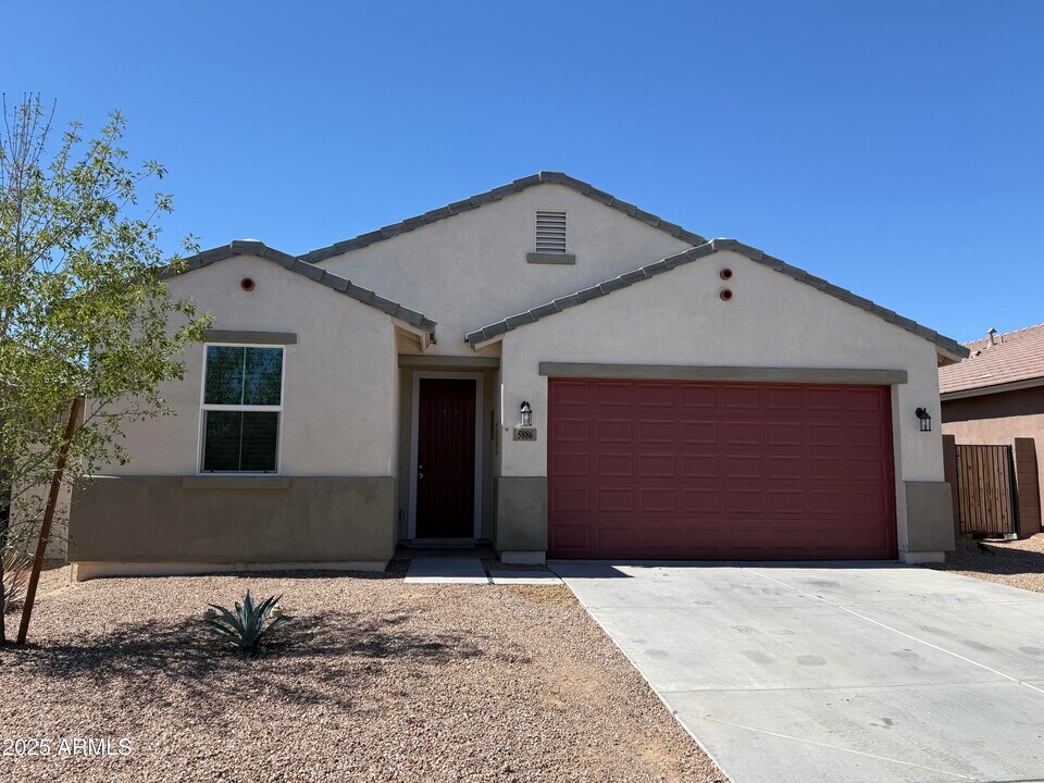 5886 S 247th Ln in Buckeye, AZ - Building Photo