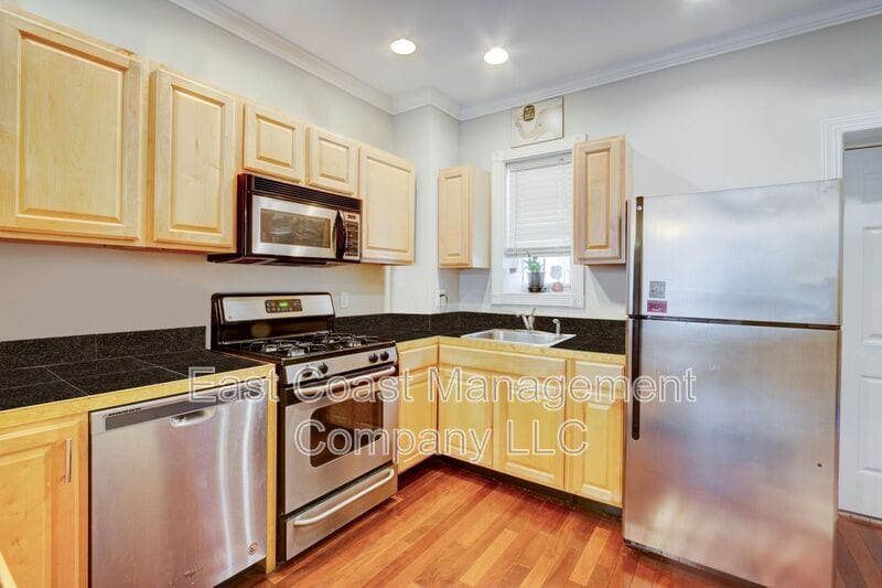 1122 Scott St in Baltimore, MD - Foto de edificio