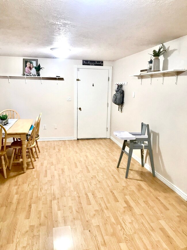 544 S Carterville Rd, Unit 2 Bedroom River Bottoms in Orem, UT - Foto de edificio - Building Photo