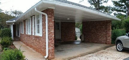 6457 Peacock Blvd in Morrow, GA - Foto de edificio - Building Photo