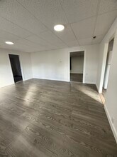 74 Grove Beach Rd N in Westbrook, CT - Building Photo - Building Photo