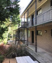 848 Myrtle St NE in Atlanta, GA - Building Photo - Building Photo