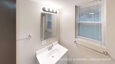 701 Grove St in Marquette, MI - Building Photo - Building Photo