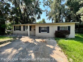 1021 Lake Forest Blvd