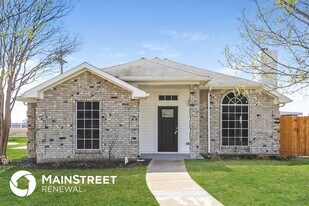 501 Brazos St in Forney, TX - Building Photo