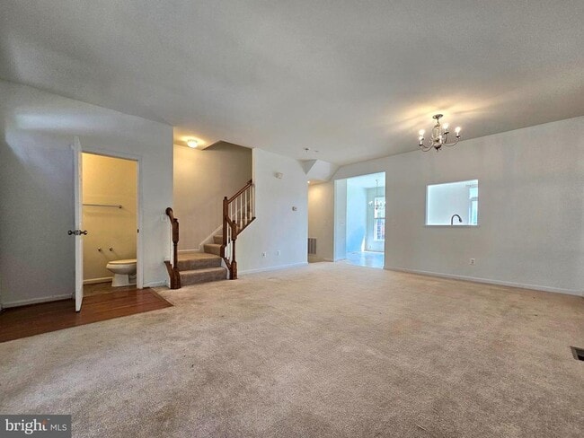 15328 Elizabeth Burbage Loop in Woodbridge, VA - Foto de edificio - Building Photo