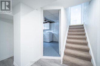 10 Monroe St in Cambridge, ON - Building Photo - Building Photo