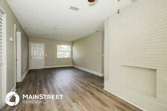 7450 Impala Ln in Jacksonville, FL - Building Photo - Building Photo