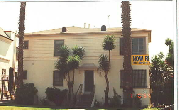 1124-1132 S 1/2 Menlo Ave in Los Angeles, CA - Building Photo - Building Photo