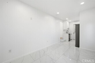 220 39th St in Manhattan Beach, CA - Building Photo - Building Photo