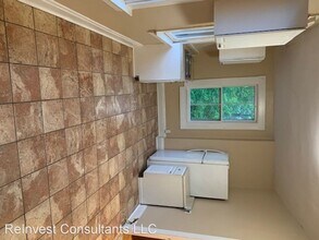 3707 Glenway Ave in Cincinnati, OH - Building Photo - Building Photo