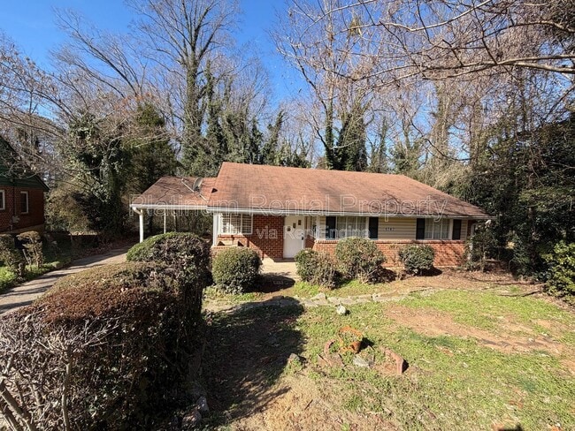 1747 Carter Cir in East Point, GA - Building Photo - Building Photo