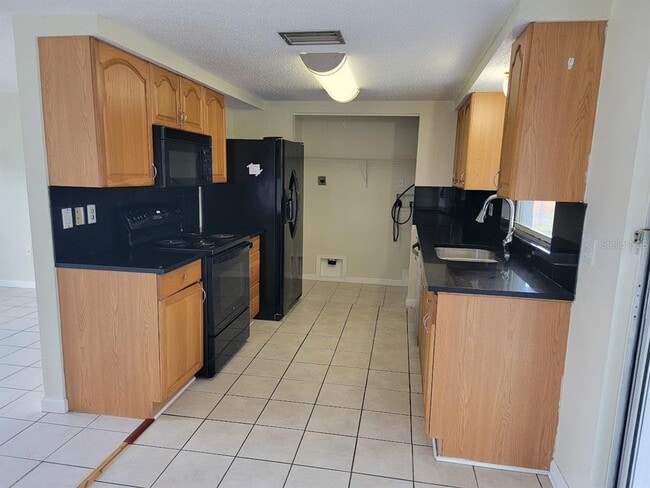 22353 Buffalo Ave in Port Charlotte, FL - Building Photo - Building Photo