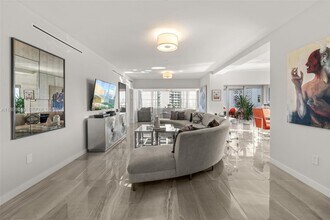 16 Island Ave in Miami Beach, FL - Building Photo - Building Photo