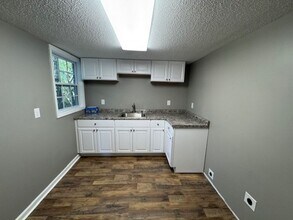 1904 Lyle Dr in Birmingham, AL - Building Photo - Building Photo