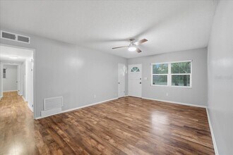 1826 Pineview Cir in Winter Park, FL - Building Photo - Building Photo