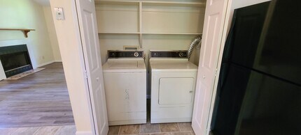 501 Jefferson Woods Dr in Forest, VA - Building Photo - Building Photo