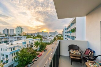 1000 Michigan Ave, Unit 704 in Miami Beach, FL - Building Photo - Building Photo