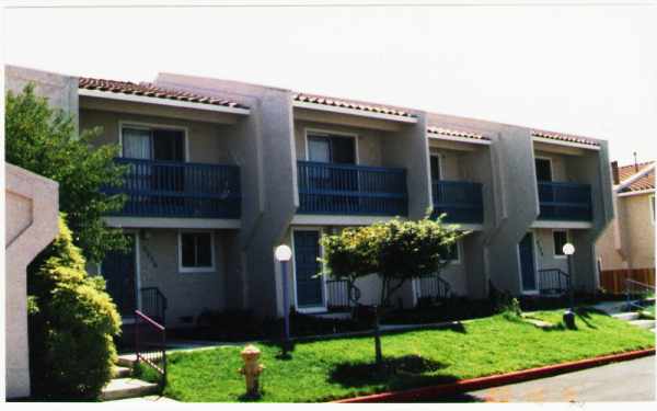 2702-2744 Norita Ct in San Jose, CA - Foto de edificio - Building Photo