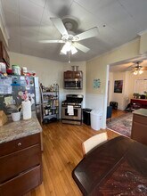 12 Hancock St, Unit 1 in Somerville, MA - Foto de edificio - Building Photo