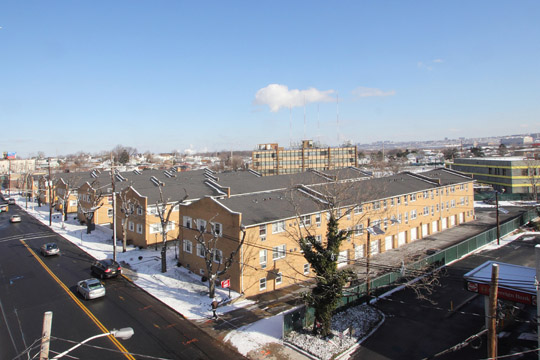 Plaza Garden Apartments in Secaucus, NJ - Building Photo