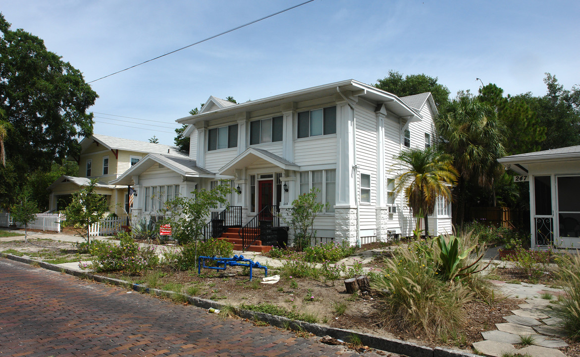 255 6th Ave N in St. Petersburg, FL - Building Photo