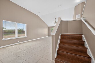 15003 Sugar Sands Dr in Sugar Land, TX - Building Photo - Building Photo