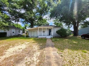 110 Ruberia Ave in Pensacola, FL - Building Photo - Building Photo