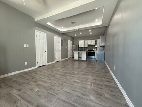 416 J R Rodriguez St in Eagle Pass, TX - Building Photo - Building Photo
