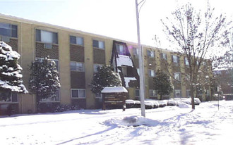 10737 S. Keating Apartamentos