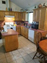 4508 15th St in Bacliff, TX - Foto de edificio - Building Photo