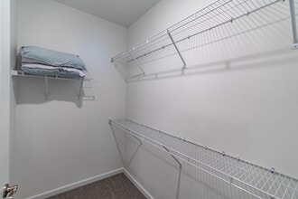 Harts Branch Townhomes in Smyrna, TN - Foto de edificio - Interior Photo