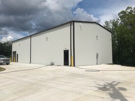 1516 Holladay Rd in Cookeville, TN - Building Photo