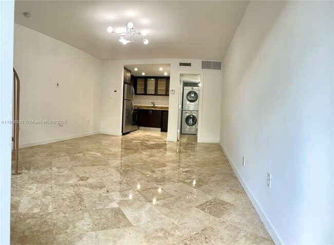 3025 Mary St in Miami, FL - Building Photo - Building Photo