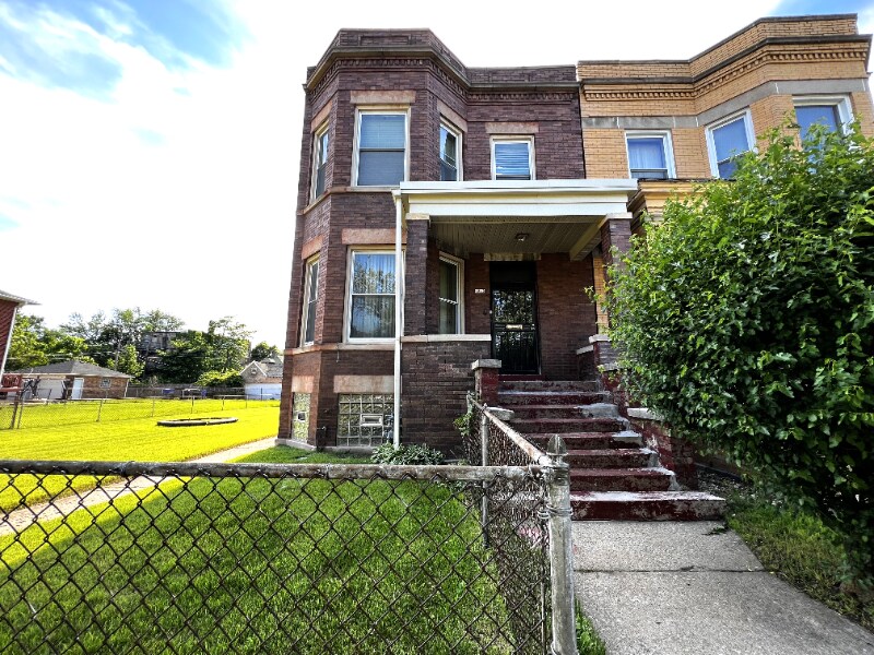 7310 S Luella Ave-Unit -2, in Chicago, IL - Building Photo