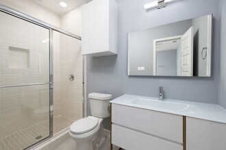 810 S Michigan St in Alton, TX - Building Photo - Building Photo